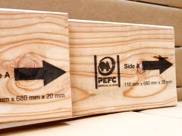 Hout bedrukt met inkjetprinter Markoprint integra PP 108