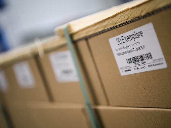 Etiket aan de zijkant van doos 3