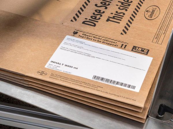 Etiket bovenop doos 3