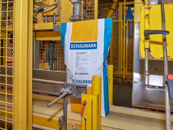 Etiket op papieren zak